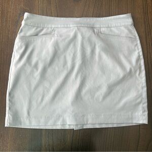 PGA Tour Black and Blue Apparel - Size 8